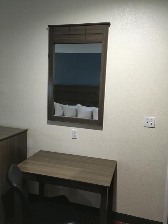Americas Best Value Inn Decatur Extérieur photo