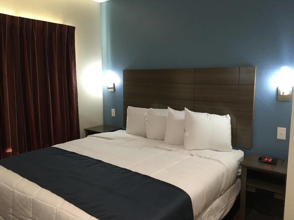 Americas Best Value Inn Decatur Extérieur photo