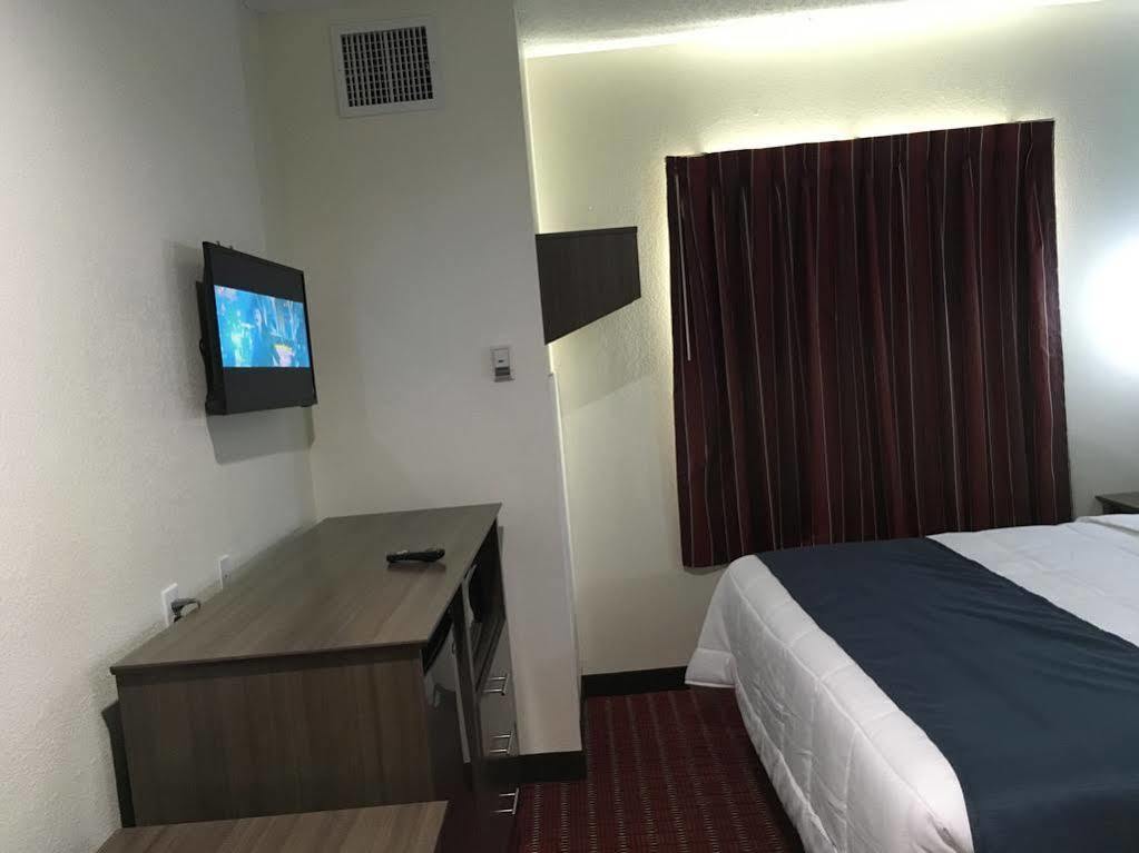 Americas Best Value Inn Decatur Extérieur photo